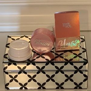 Touch in Sol Glassy Skin Balm